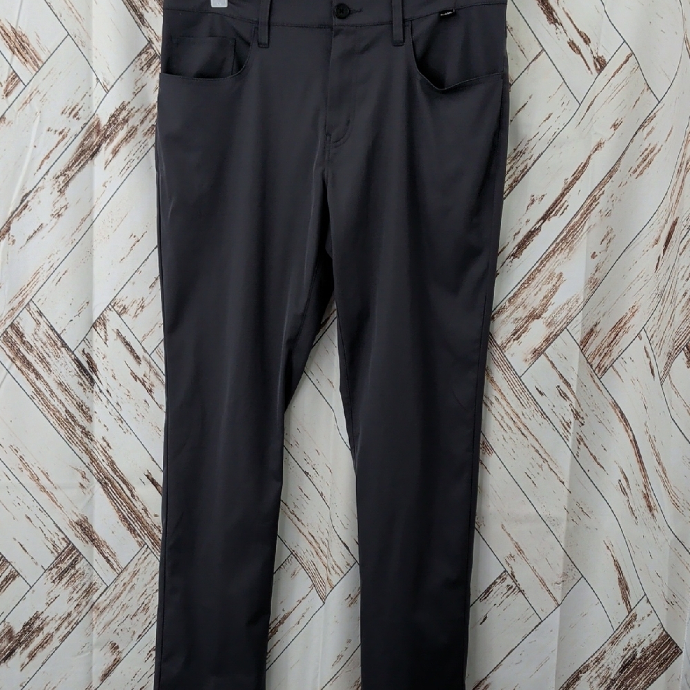 Travis Mathew Open to‎ Close Pants